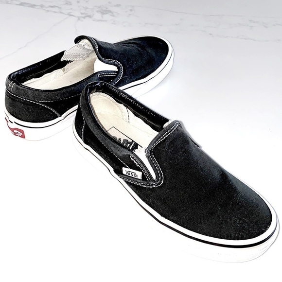VANS Classic Black Canvas Slip On Skater Loafers Size 5.5 - Picture 1 of 6